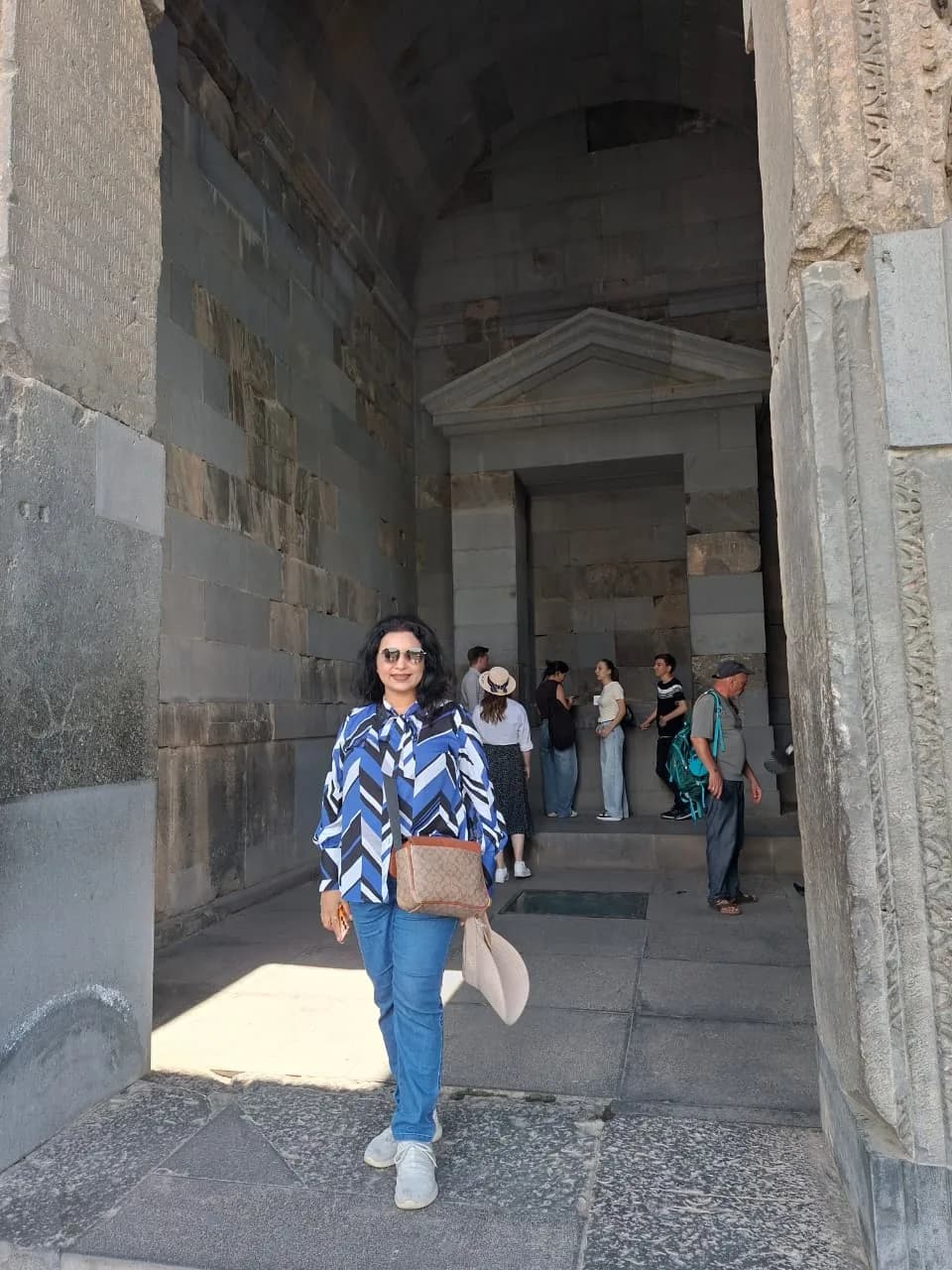Garni Inside