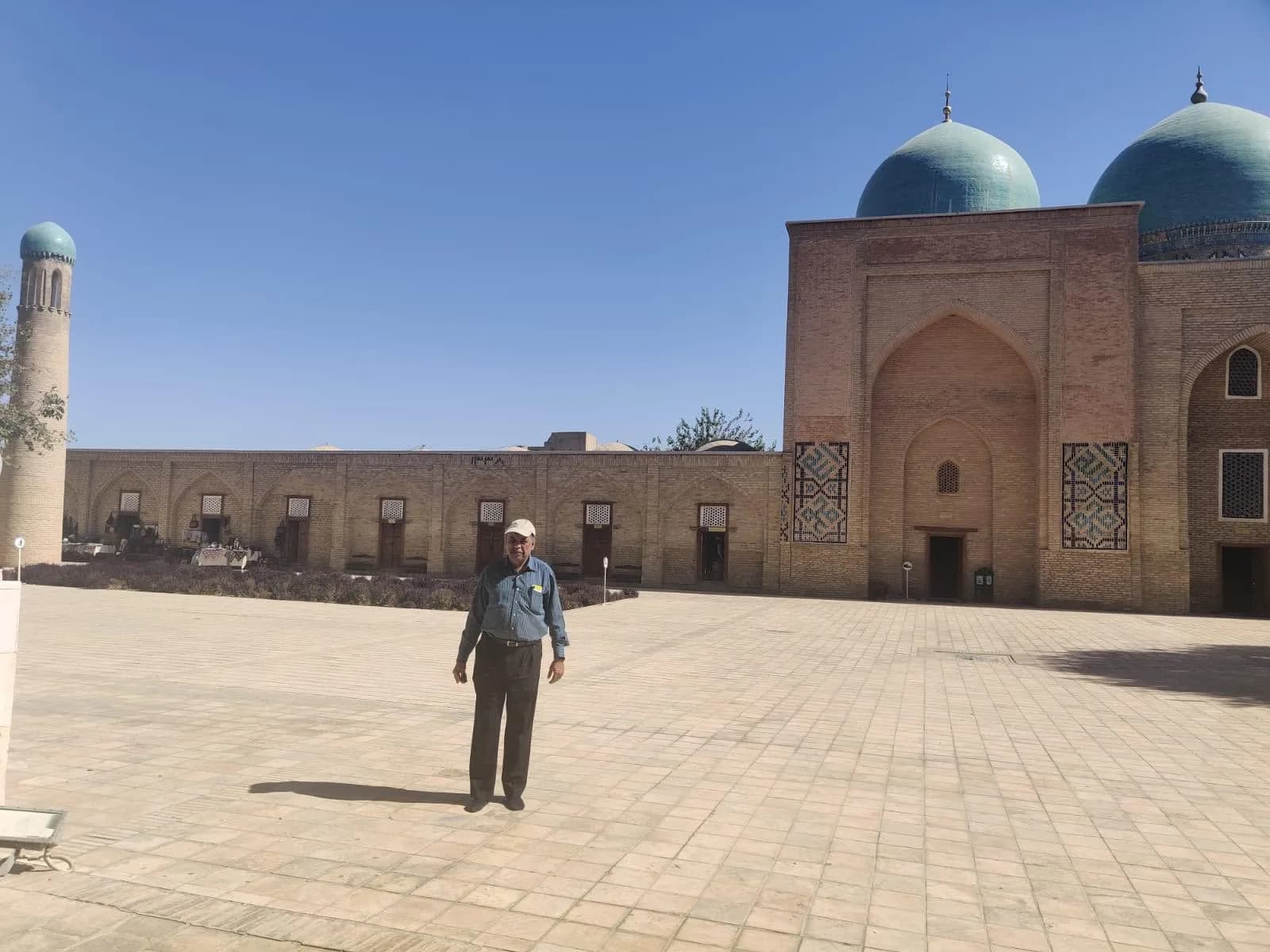 Kok Gumbaz Exterior