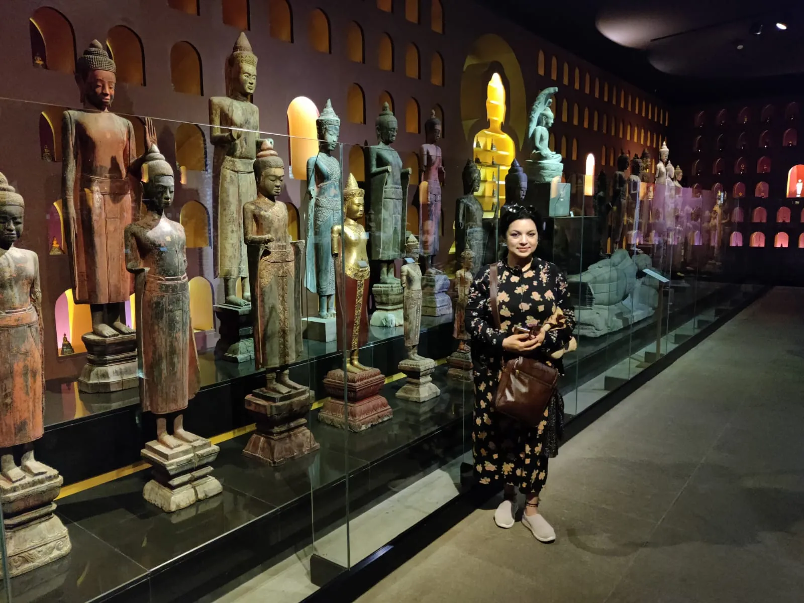Gallery of 1000 Buddhas 1