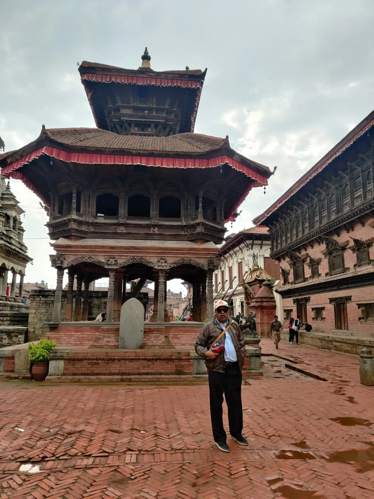 Chyasin Dega octagonal temple adjacent to the palace