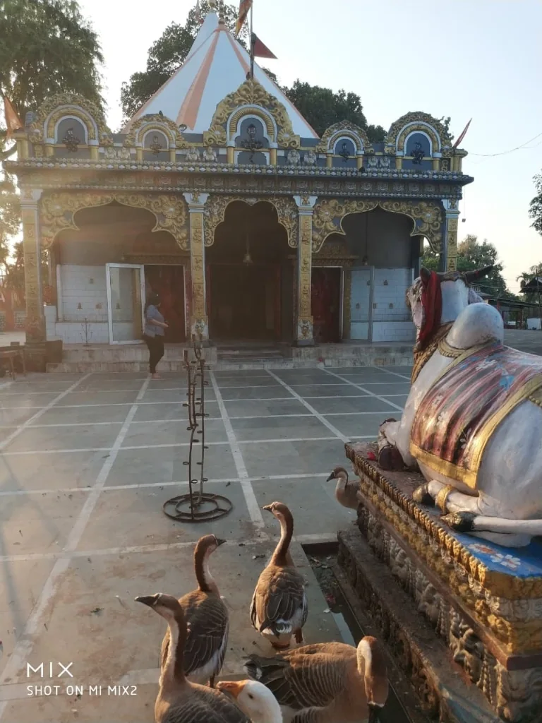 Nandi bull sculpture and temple courtyard