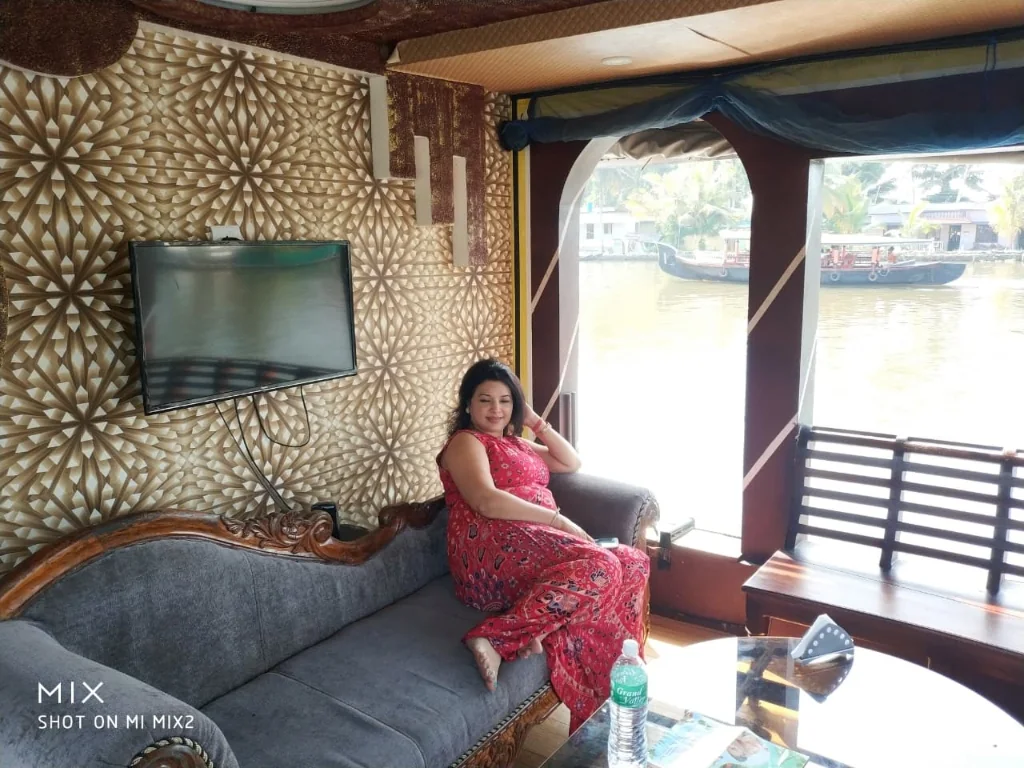 Relaxing on the houseboat