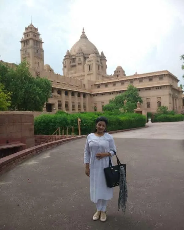 Grand exterior lawns and sandstone facade of Umaid Bhawan Palace in Jodhpur
